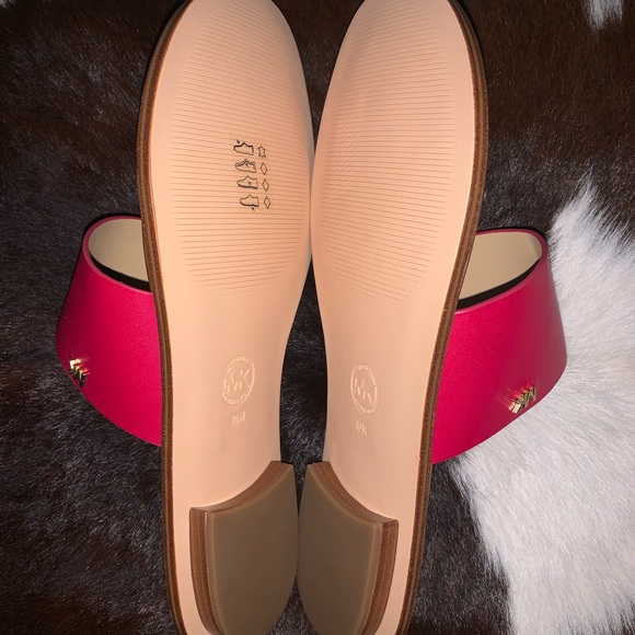 MICHAEL KORS AUGUST SANDALS - Picture 4 of 4